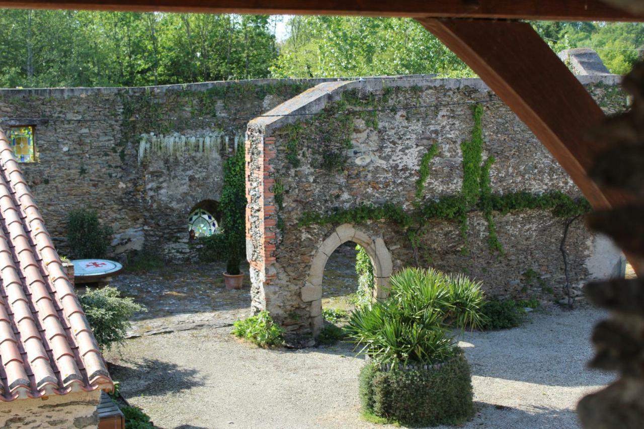 Hotel Le Logis De La Mesanchere Apremont  Exterior foto
