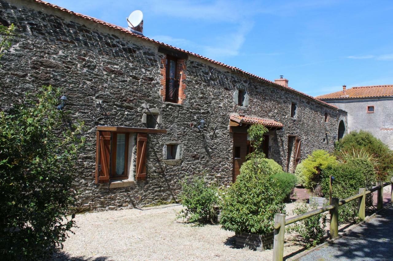 Hotel Le Logis De La Mesanchere Apremont  Exterior foto
